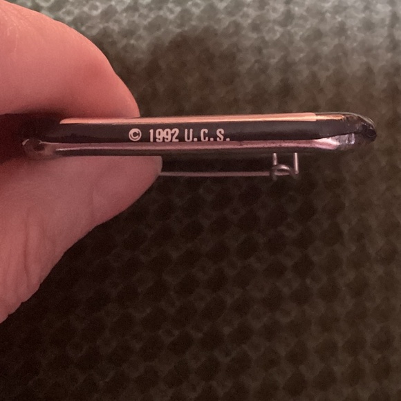 Vintage 1992 SNEAKERS River Phoenix Dan Ackroyd Promo Pinback Pin Button - Picture 3 of 3